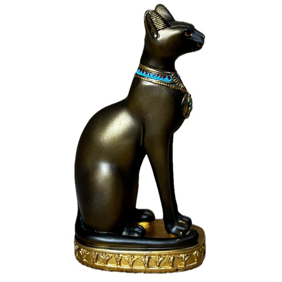 Bastet Egyptian Cat Goddess Resin Figurine Cultural Collectible Ornate Ecelctic - Picture 4 of 8